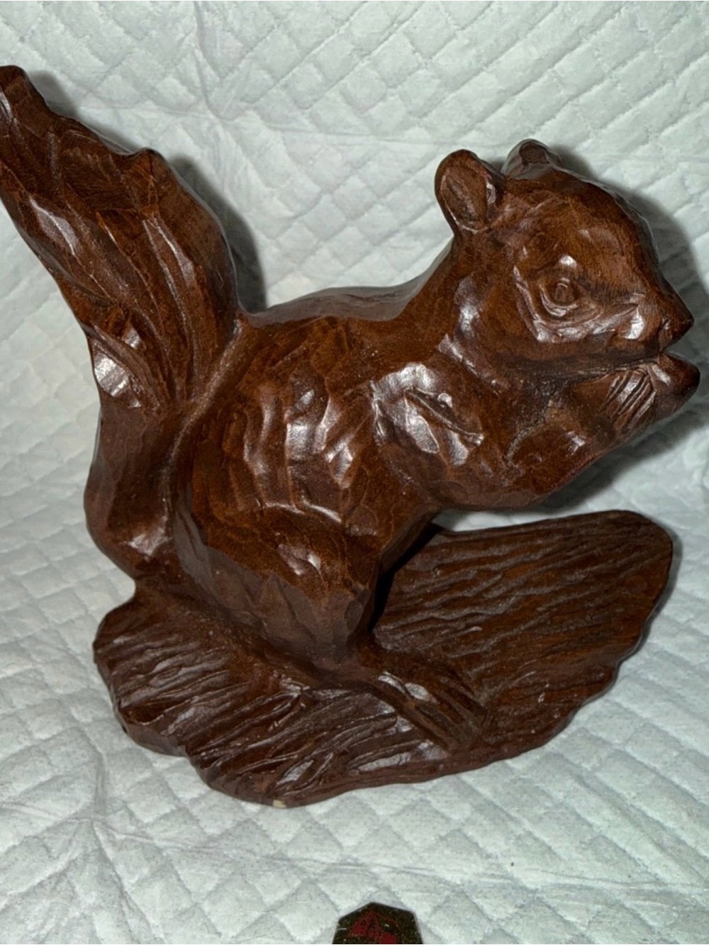 Vintage Red Mill Hand Crafted Pecan Shell Resin Rustic 5" Squirrel Figure